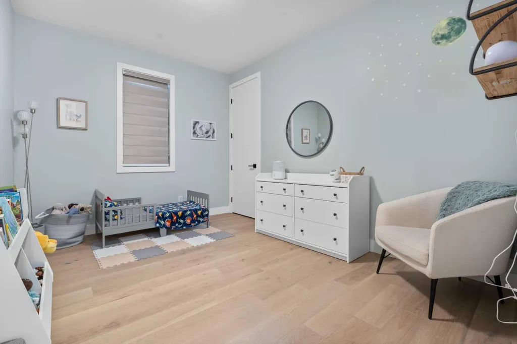 2022 50 Avenue SW Calgary AB T2T2W3