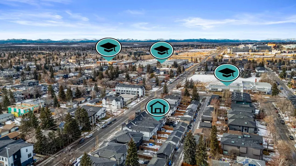 2022 50 Avenue SW Calgary AB T2T2W3