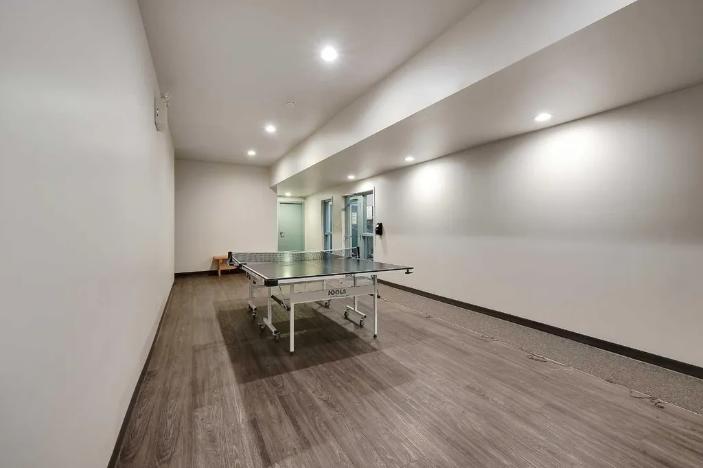 315 Southampton Drive SW Calgary AB T2W 2T6