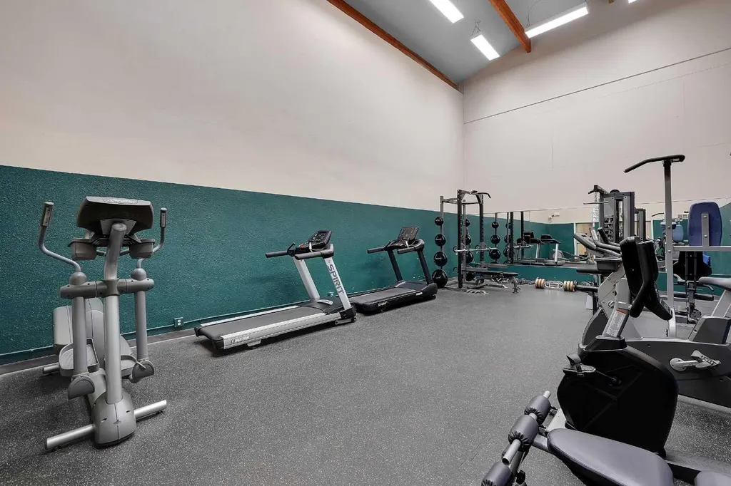 315 Southampton Drive SW Calgary AB T2W 2T6