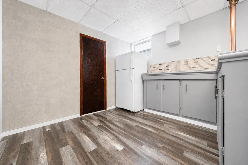 2631 16 Avenue SE Medicine Hat AB T1A 3T6