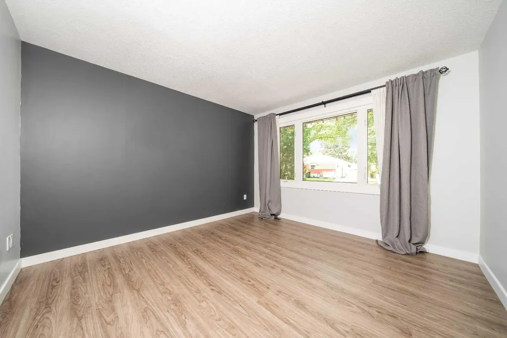 2631 16 Avenue SE Medicine Hat AB T1A 3T6