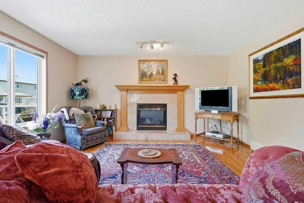 5 Sheep River Link Okotoks AB T1S 1S2
