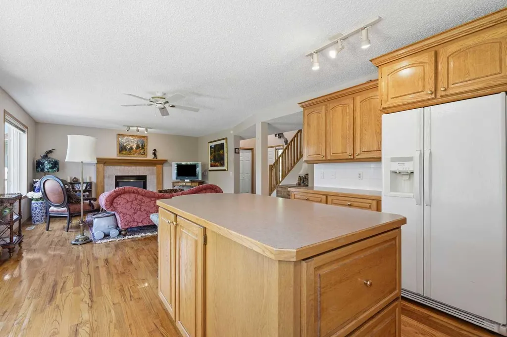 5 Sheep River Link Okotoks AB T1S 1S2