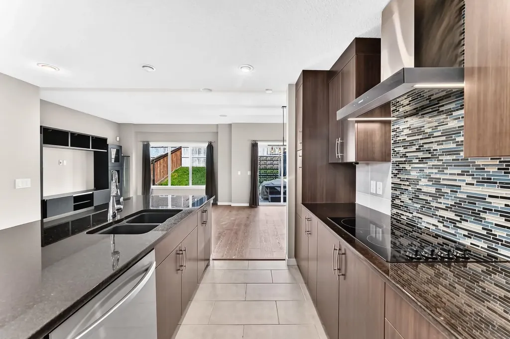 135 Evansridge Crescent NW Calgary AB T3P 0J3