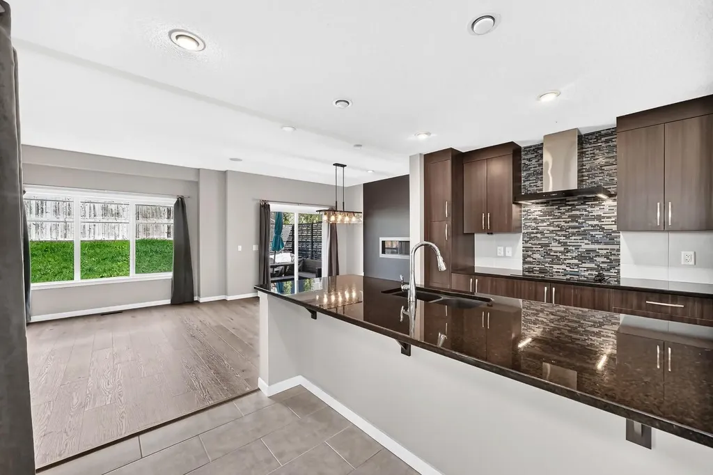 135 Evansridge Crescent NW Calgary AB T3P 0J3