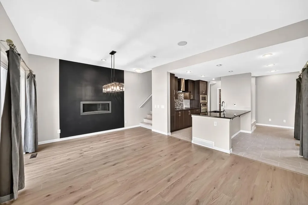 135 Evansridge Crescent NW Calgary AB T3P 0J3
