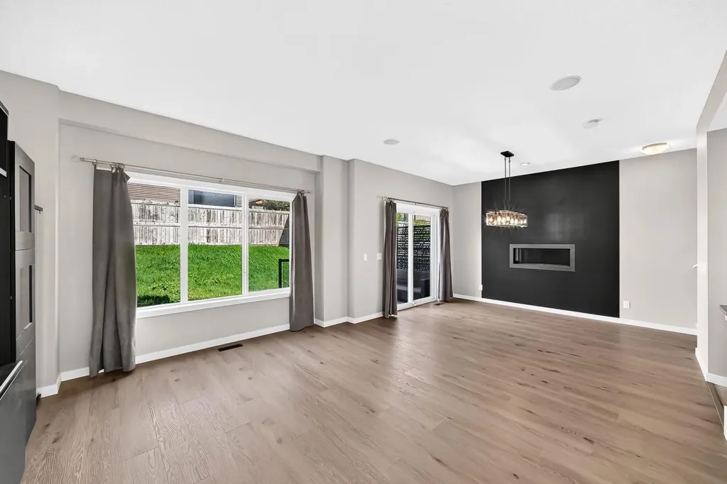 135 Evansridge Crescent NW Calgary AB T3P 0J3