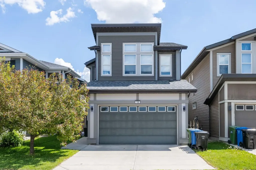 135 Evansridge Crescent NW Calgary AB T3P 0J3