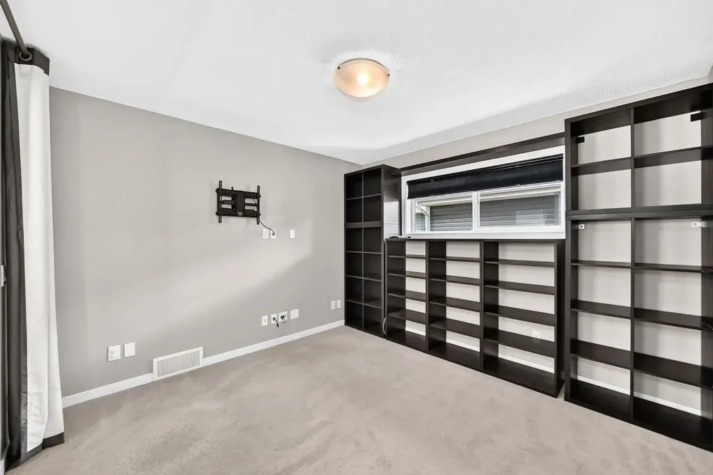 135 Evansridge Crescent NW Calgary AB T3P 0J3
