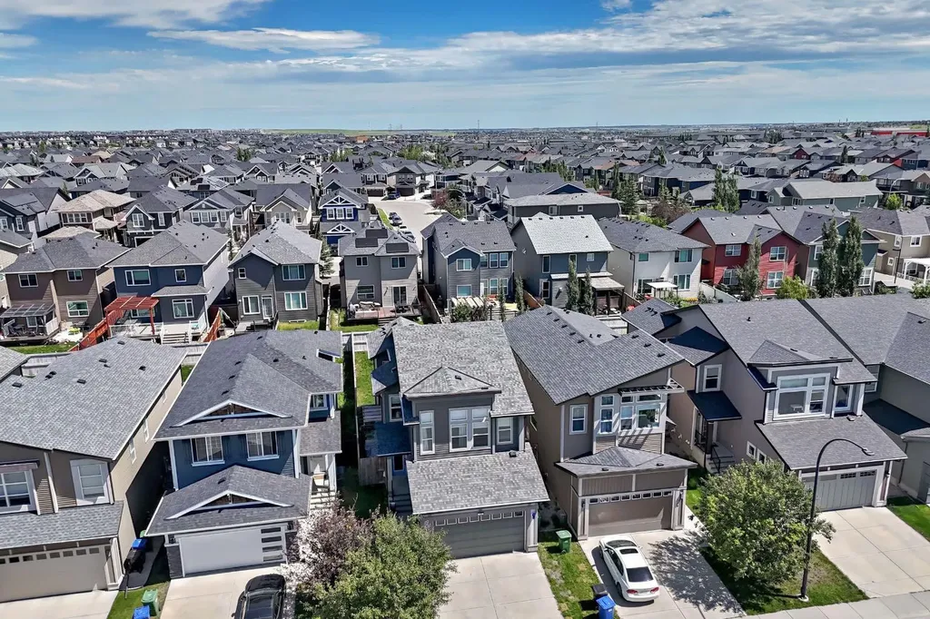 135 Evansridge Crescent NW Calgary AB T3P 0J3