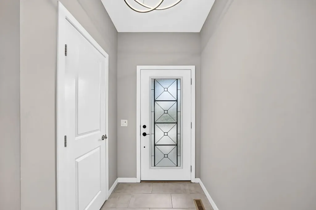 135 Evansridge Crescent NW Calgary AB T3P 0J3