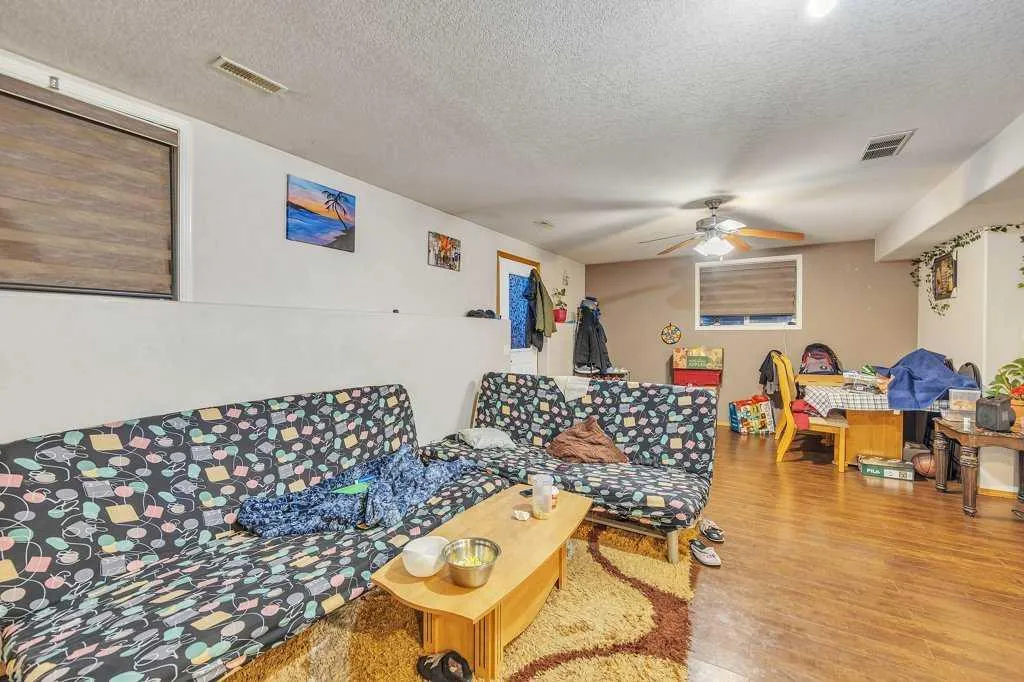 107 Taracove Landing NE Calgary AB T3J 4S7