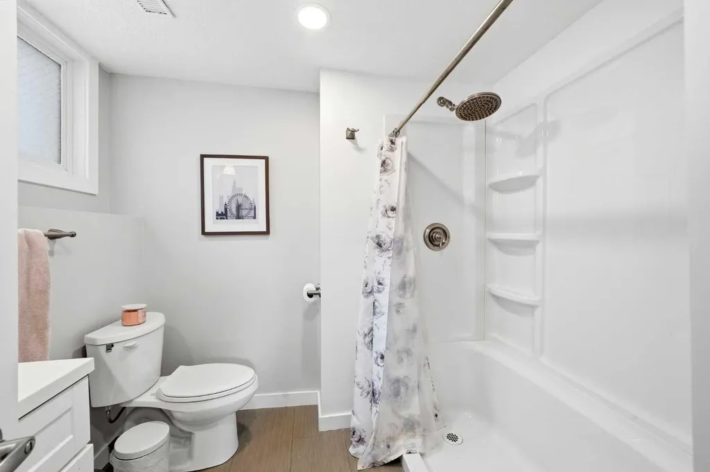 151 Templevale Place NE Calgary AB T1Y 4V6