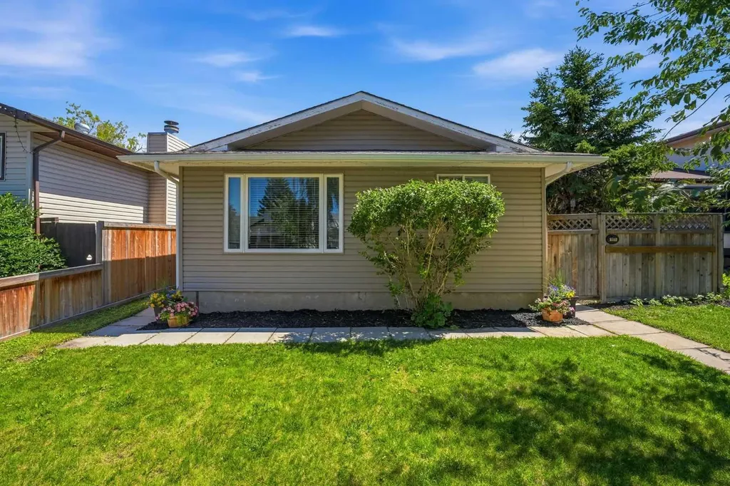 151 Templevale Place NE Calgary AB T1Y 4V6