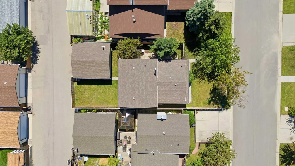 151 Templevale Place NE Calgary AB T1Y 4V6