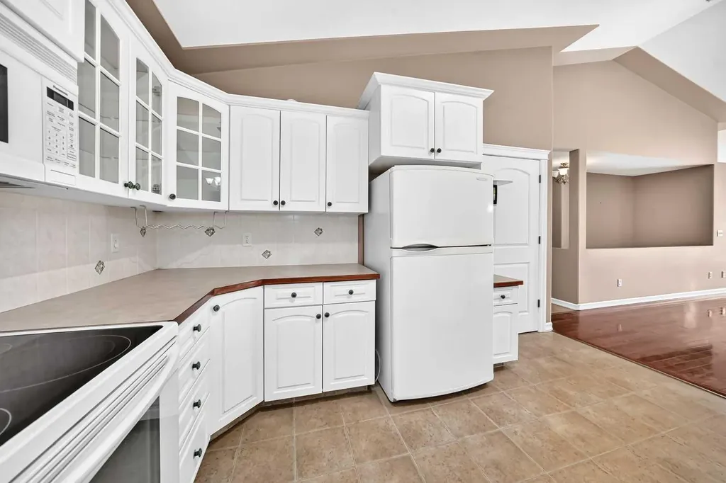4405 48 Street Innisfail AB T4G 1P3
