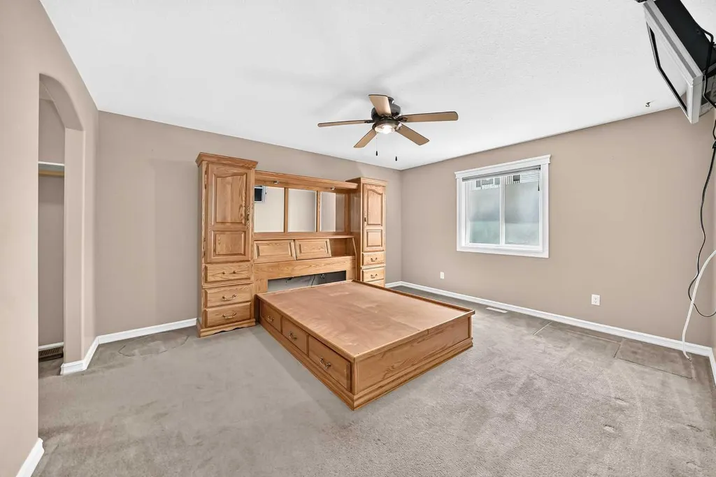 4405 48 Street Innisfail AB T4G 1P3