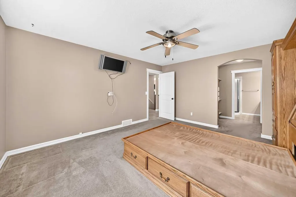 4405 48 Street Innisfail AB T4G 1P3