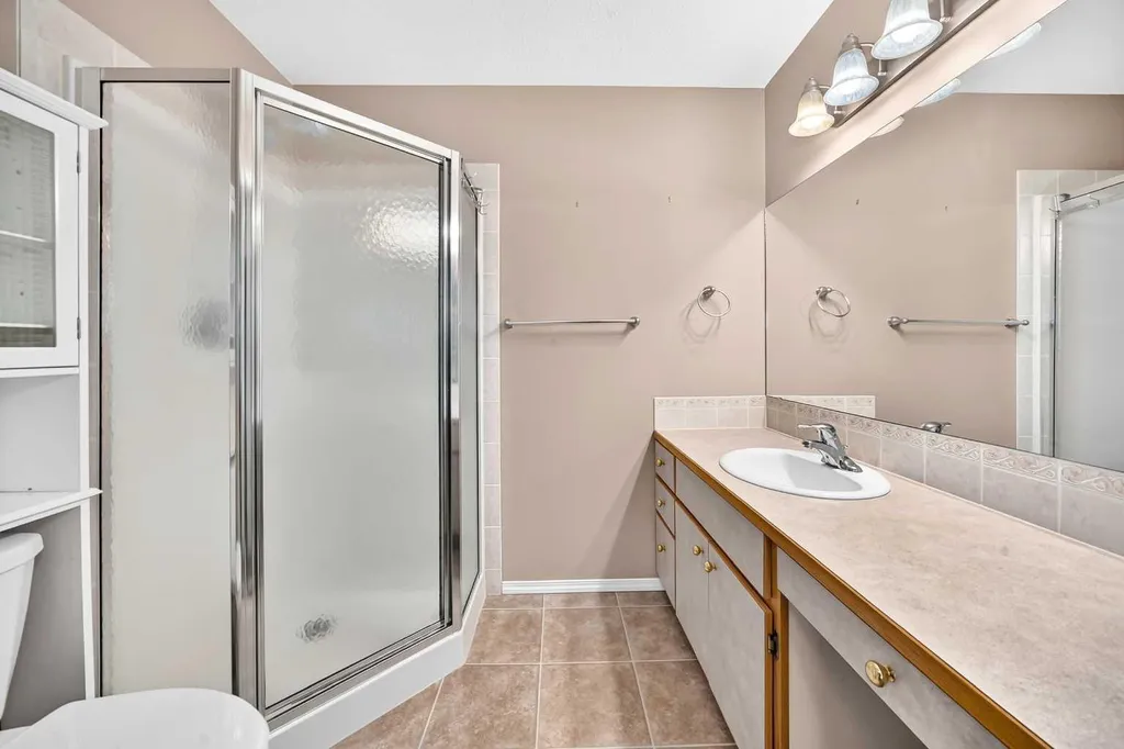 4405 48 Street Innisfail AB T4G 1P3