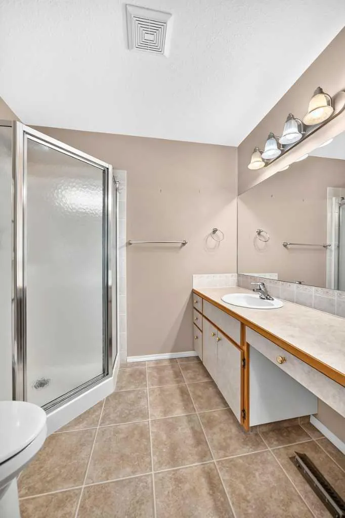 4405 48 Street Innisfail AB T4G 1P3