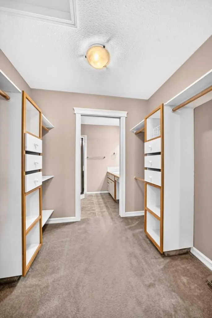 4405 48 Street Innisfail AB T4G 1P3