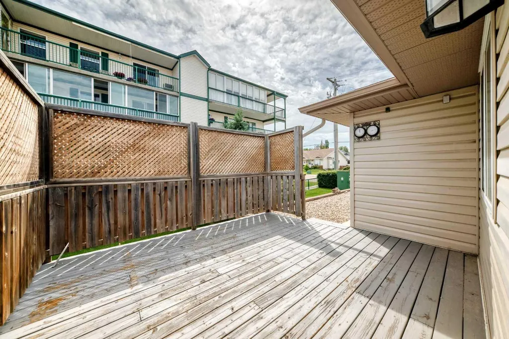 4405 48 Street Innisfail AB T4G 1P3