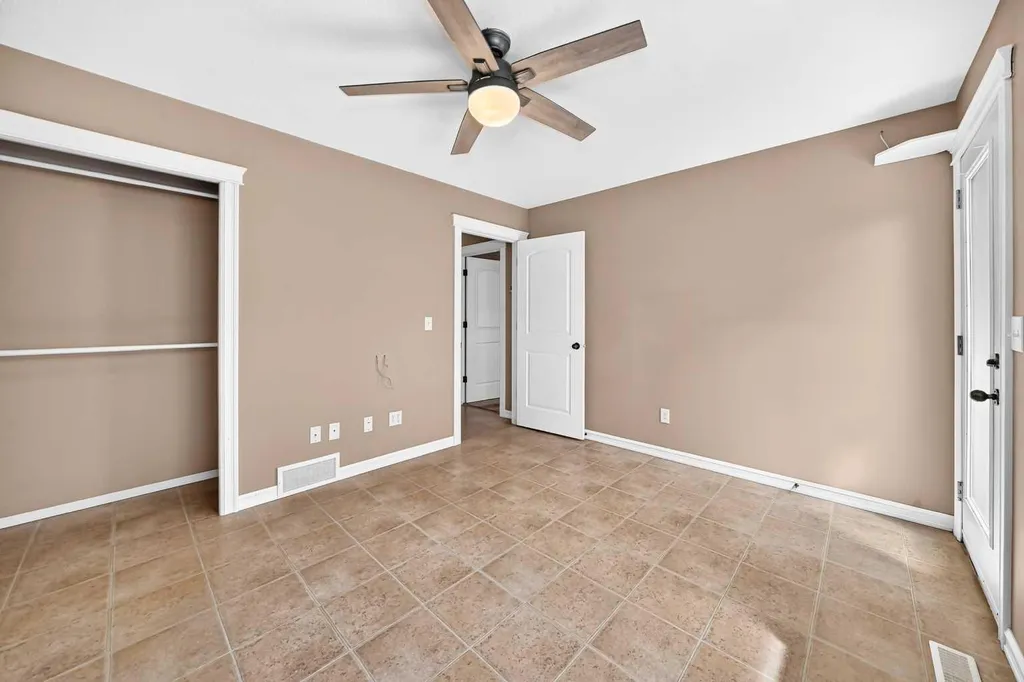 4405 48 Street Innisfail AB T4G 1P3