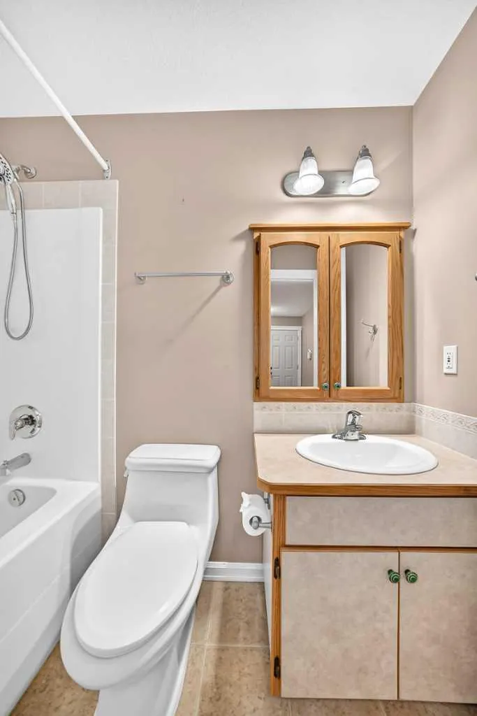 4405 48 Street Innisfail AB T4G 1P3