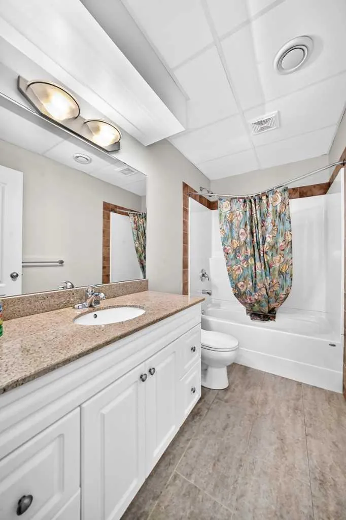 4405 48 Street Innisfail AB T4G 1P3