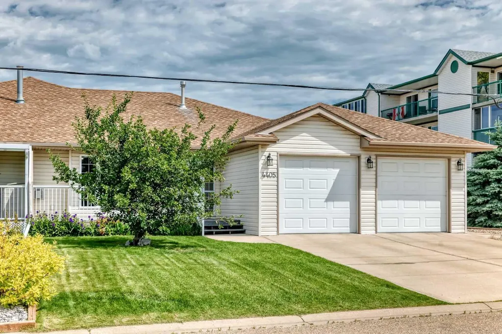 4405 48 Street Innisfail AB T4G 1P3