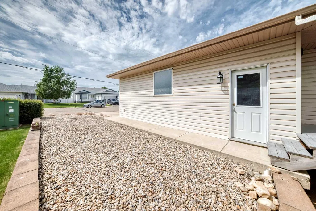 4405 48 Street Innisfail AB T4G 1P3