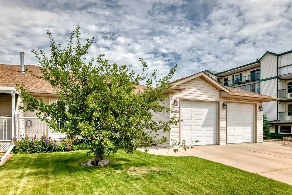 4405 48 Street Innisfail AB T4G 1P3