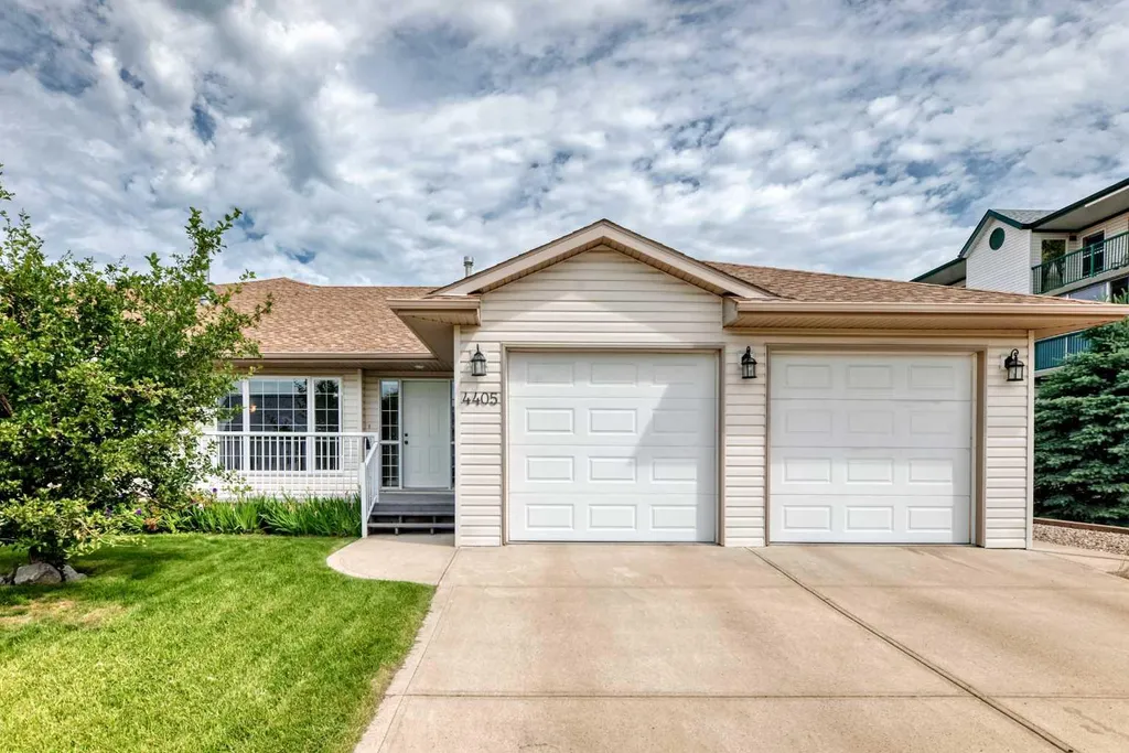 4405 48 Street Innisfail AB T4G 1P3