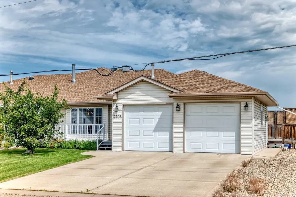 4405 48 Street Innisfail AB T4G 1P3