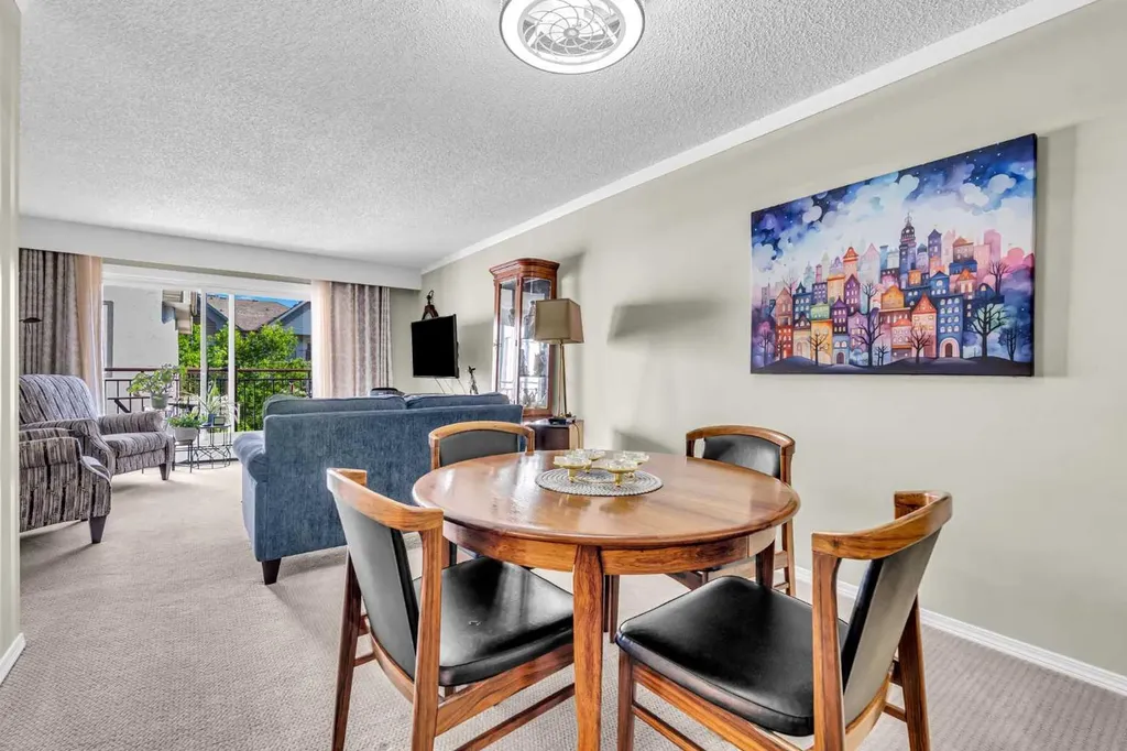 723 57 Avenue SW Calgary AB T2V 4Z3
