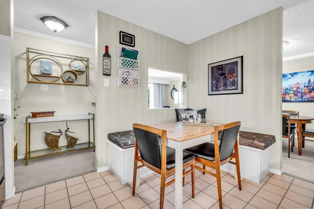 723 57 Avenue SW Calgary AB T2V 4Z3