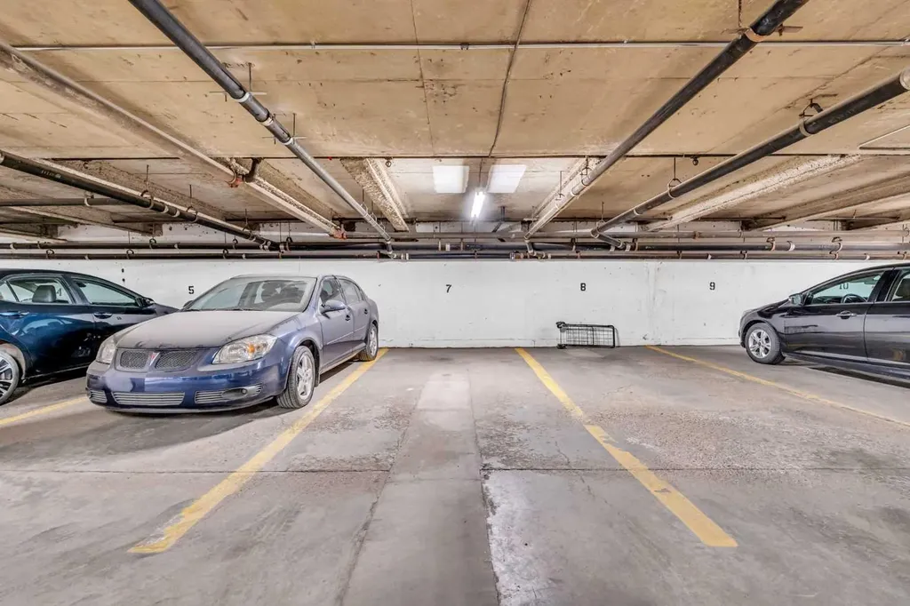 723 57 Avenue SW Calgary AB T2V 4Z3