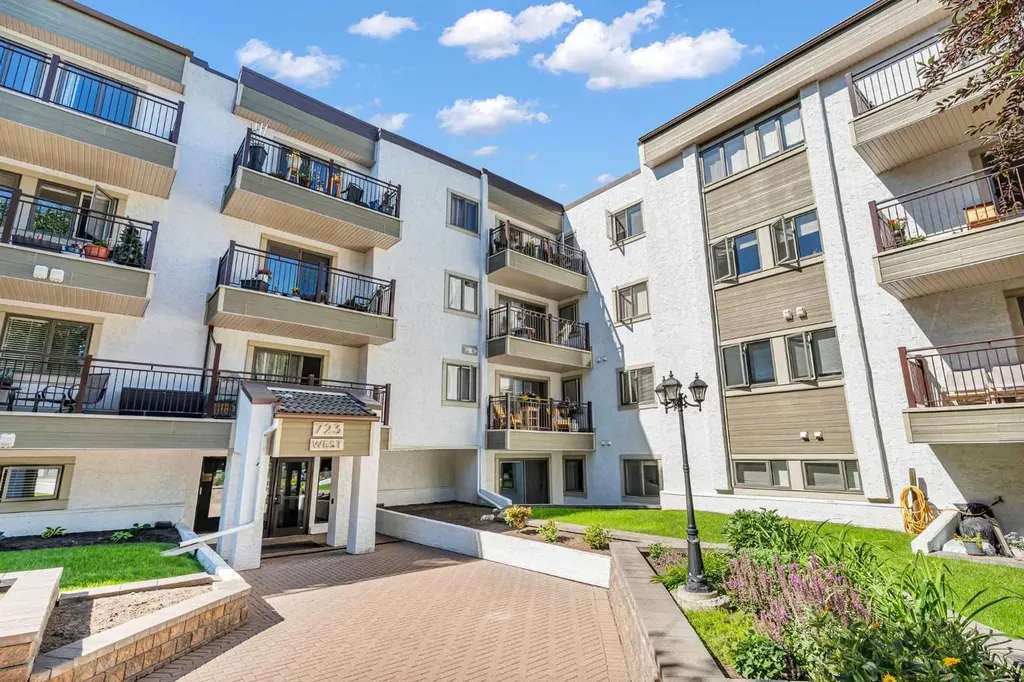 723 57 Avenue SW Calgary AB T2V 4Z3