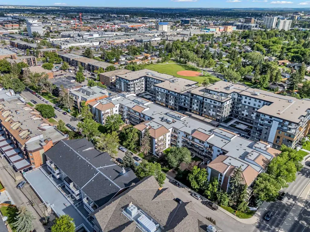 723 57 Avenue SW Calgary AB T2V 4Z3