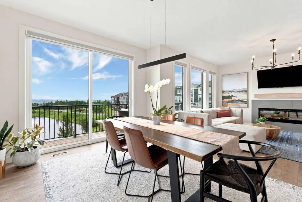 826 Alpine Drive SW Calgary AB T2Y 0S4