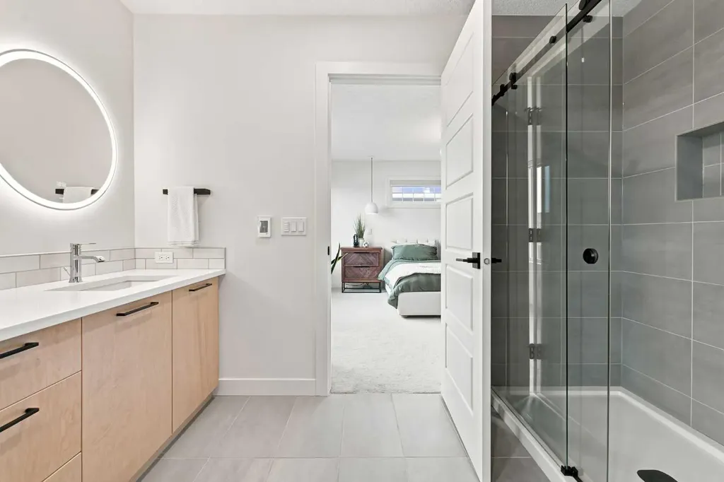 826 Alpine Drive SW Calgary AB T2Y 0S4