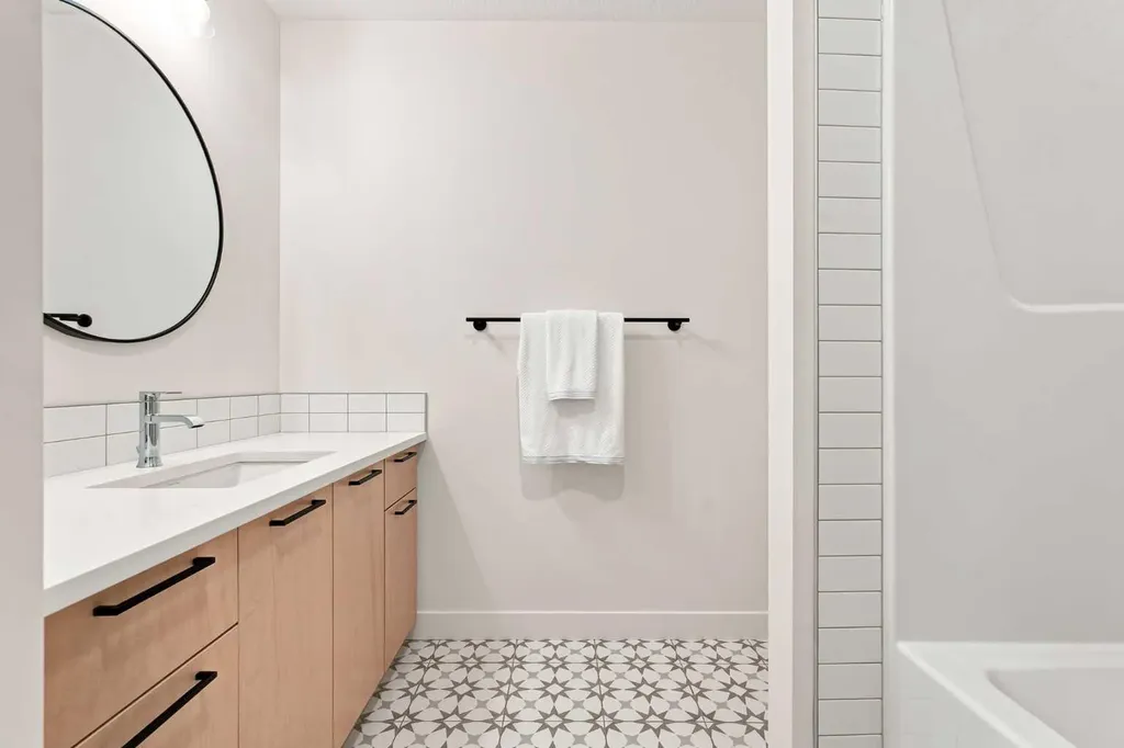 826 Alpine Drive SW Calgary AB T2Y 0S4