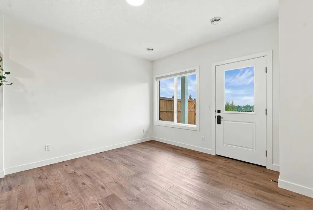 826 Alpine Drive SW Calgary AB T2Y 0S4