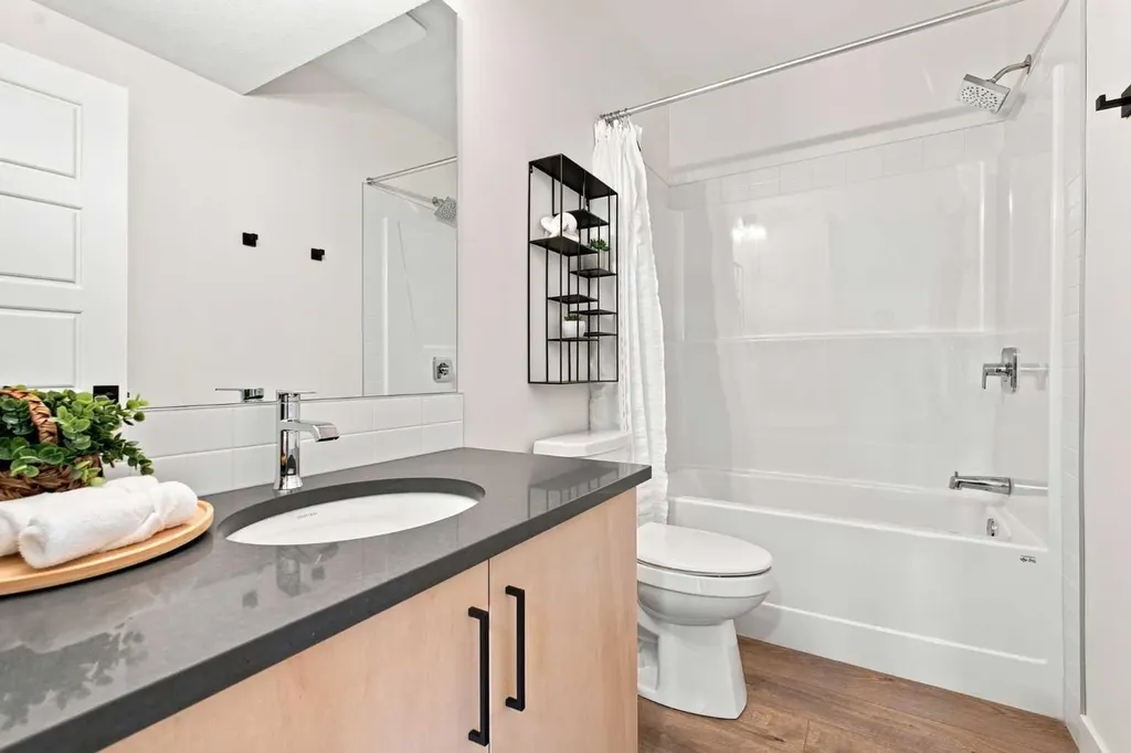 826 Alpine Drive SW Calgary AB T2Y 0S4