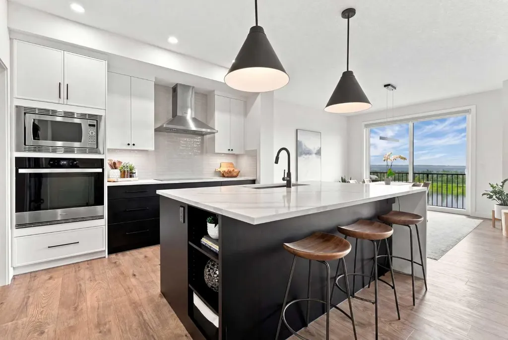 826 Alpine Drive SW Calgary AB T2Y 0S4