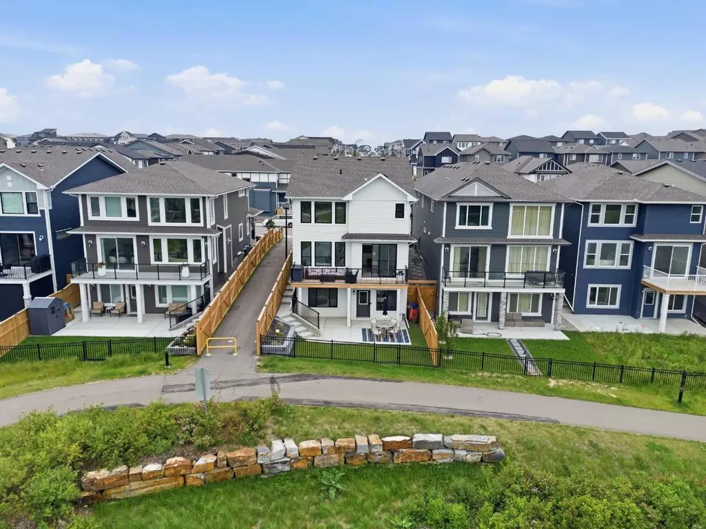 826 Alpine Drive SW Calgary AB T2Y 0S4