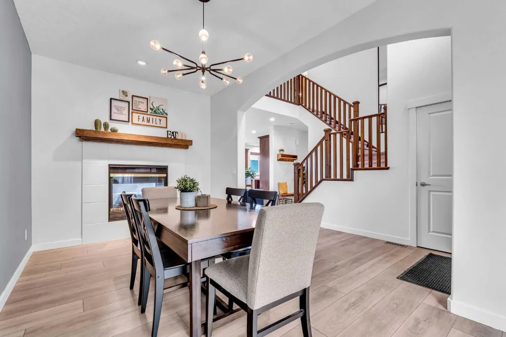 452 Evergreen Circle SW Calgary AB T2Y 0H2