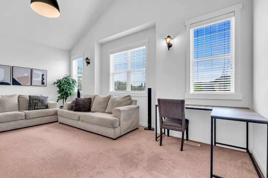 452 Evergreen Circle SW Calgary AB T2Y 0H2
