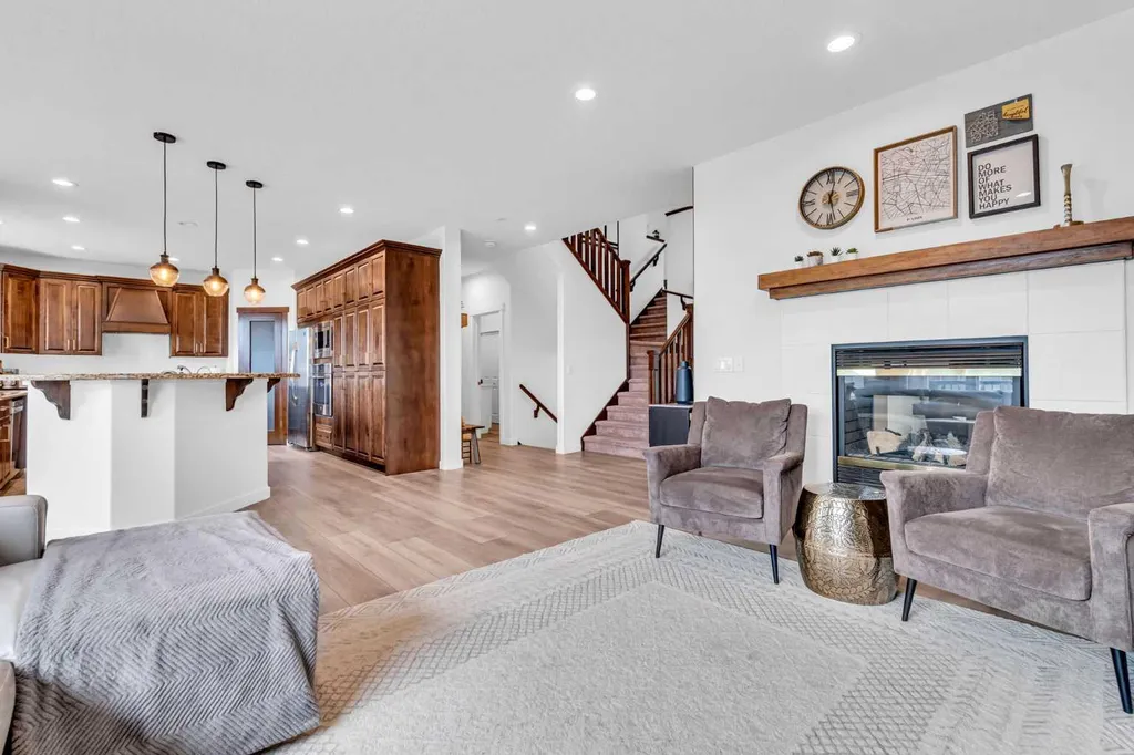 452 Evergreen Circle SW Calgary AB T2Y 0H2